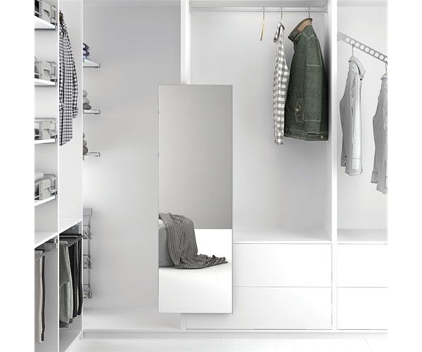 Pull-out & Retractable Mirror slide 1