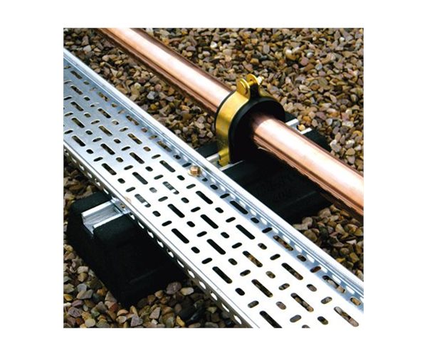 Flexi Foot with supporting cable tray and pipework